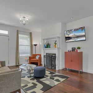 Housepitality - The Game House - 2 Br Holiday home Columbus